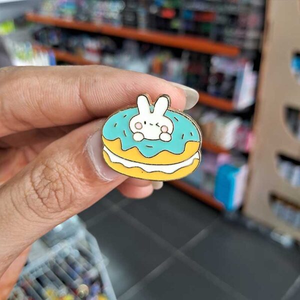 Enamel Brooch Pins Bunny Donut (DSG-16)