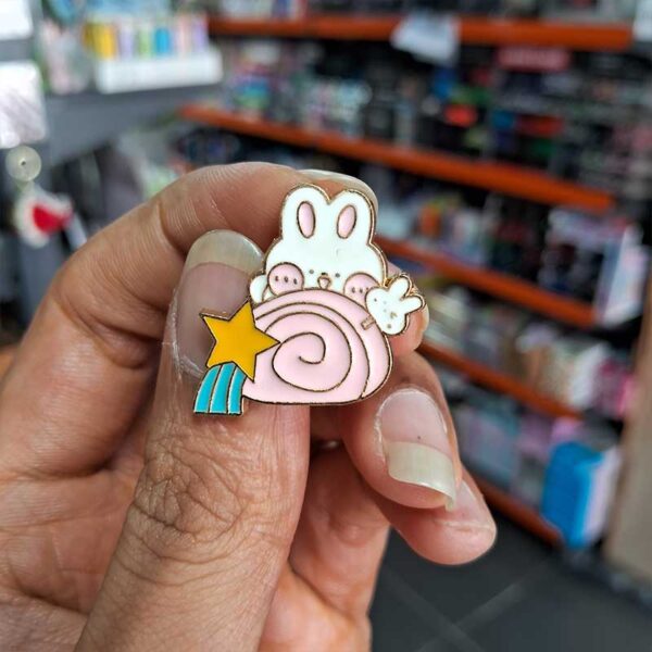 Enamel Brooch Pins Bunny Star (DSG-62)
