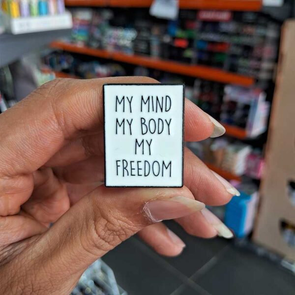 Enamel Brooch Pins My Freedom (DSG-68)