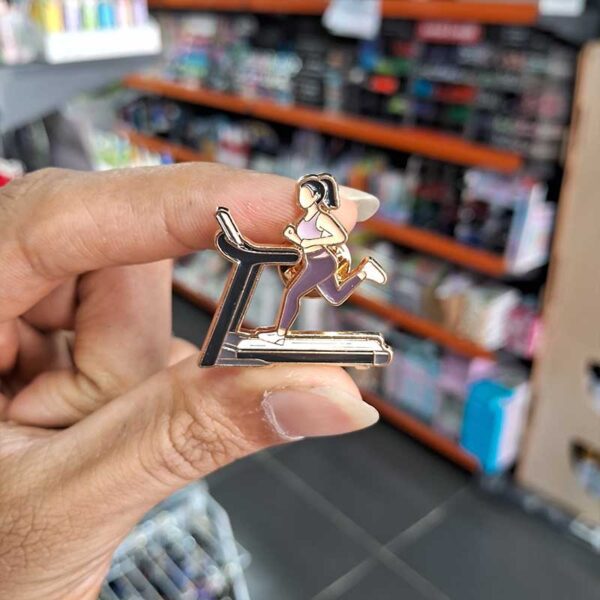 Enamel Brooch Pins Gym (DSG-63)